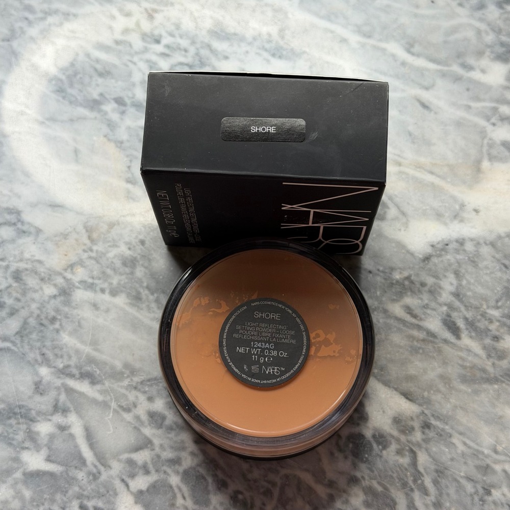 NARS Light Reflecting Loose Setting Powder Shore - Picture 2 of 4